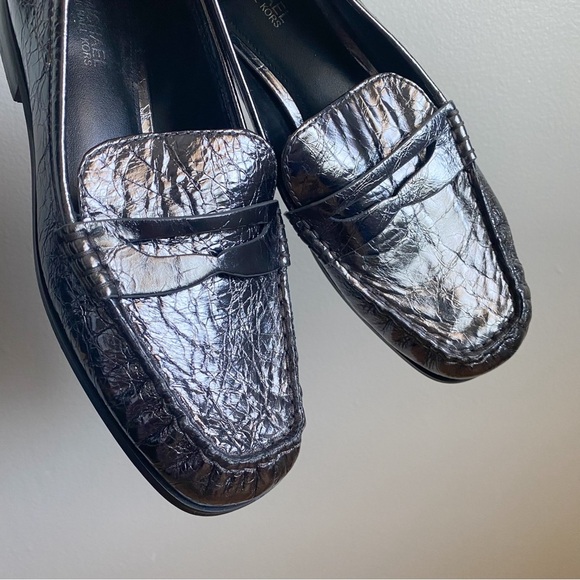 Michael Kors Gray Metallic Patent Leather Penny Loafers flats Slip On Shoes 6.5 - Picture 7 of 8